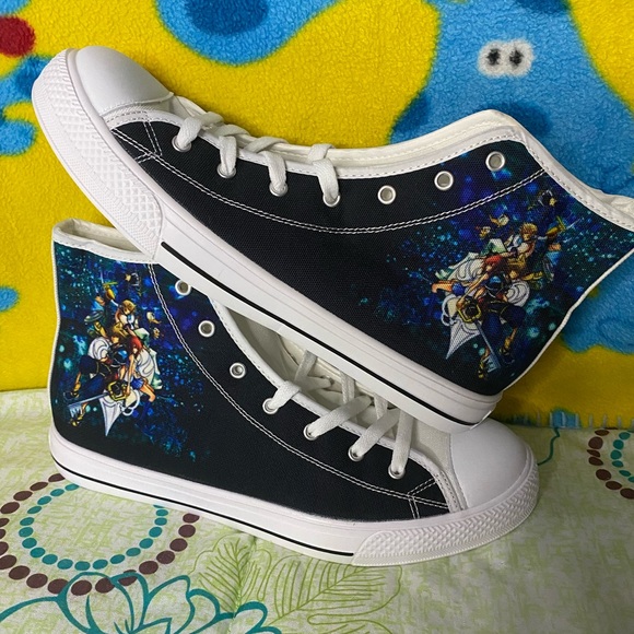 BRAND NEW Kingdom Heart high top shoes - Picture 1 of 1